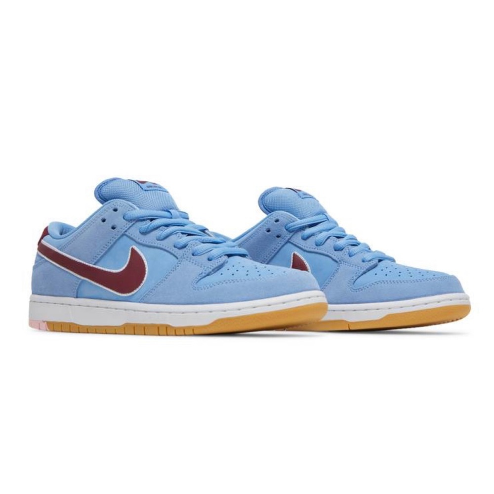 Nike SB Dunk Low Philadelphia Phillies